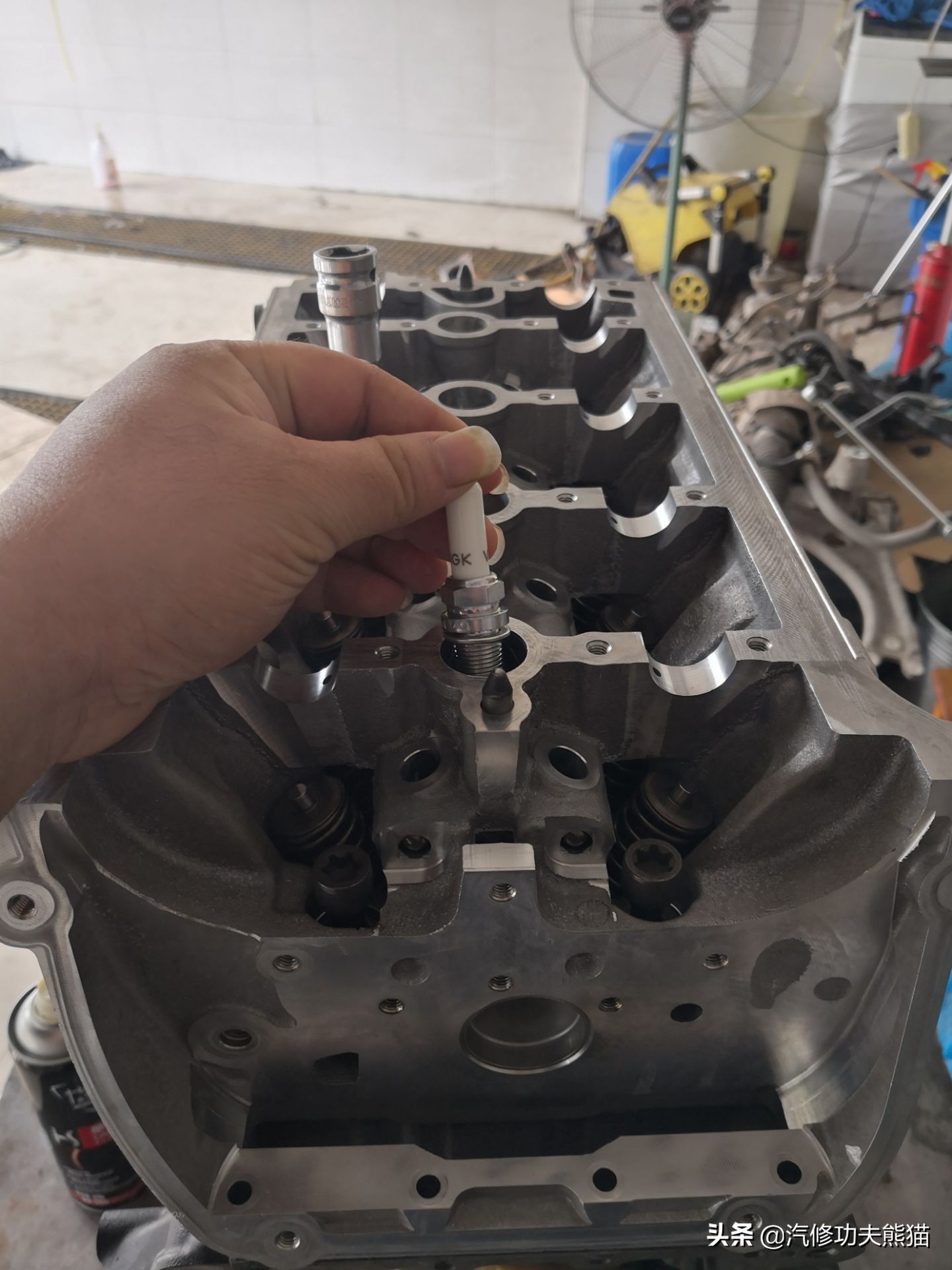 大众夏朗烧机油维修汕头,夏朗烧机油大修多少钱