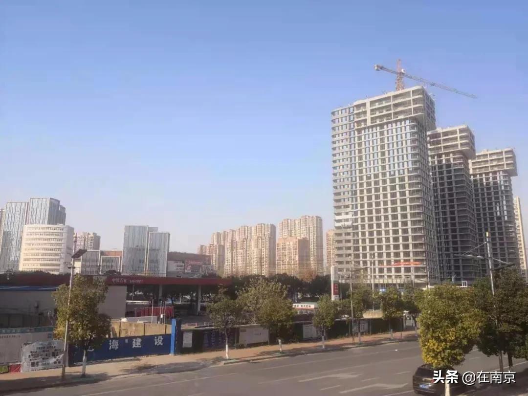 *合六**商场血战，没有赢家