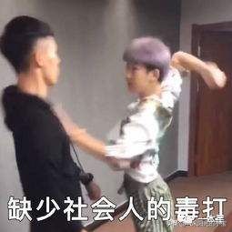 去网吧吃个鸡，结果走进了违法广告的天堂！网吧=网咖？