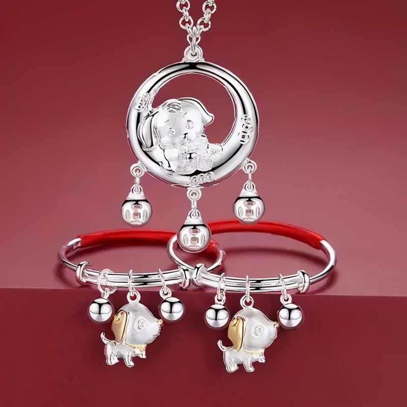 小孩满月送银饰,满月送银饰还是金饰