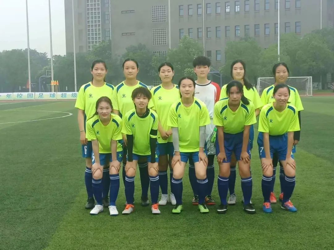 海门校园足球代表队在2020年南通市青少年校园足球联赛中获佳绩