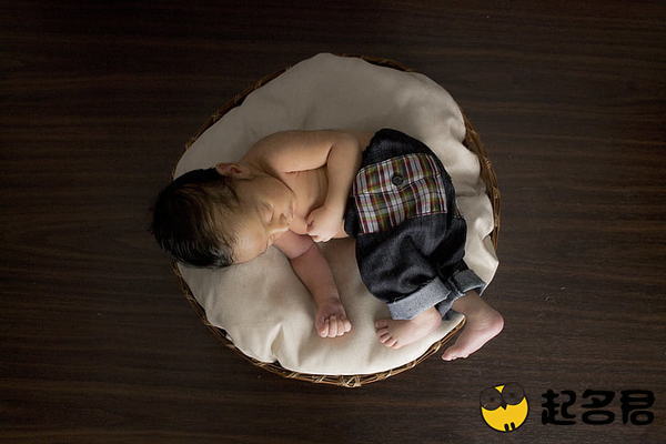 宝宝起名字有忌讳吗,宝宝起名忌讳字大全