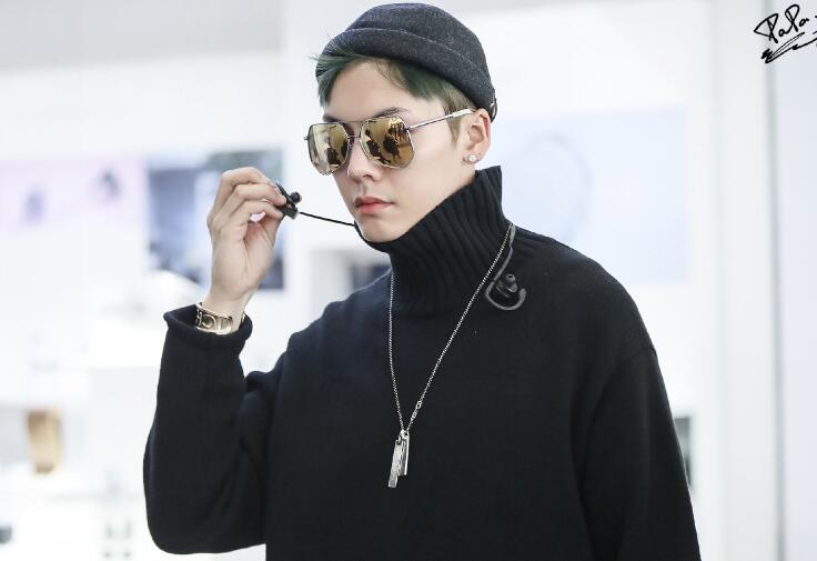 入秋之后担心自己脑门冷？那不如学学明星们戴潮帽，又酷又有范