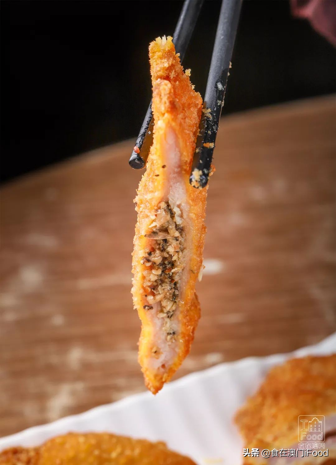 澳门探店|明星到澳门都要去“膜拜”的鬼马菜系，记得来打卡！