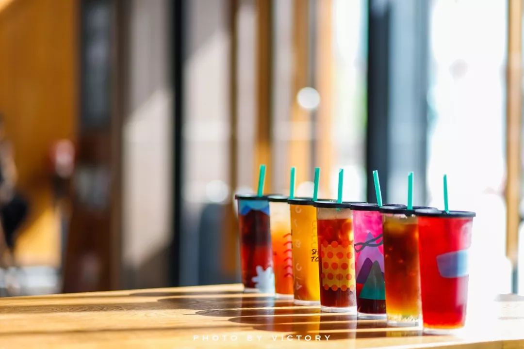 星巴克玩味冰调混合一起,星巴克玩味冰调系列视频