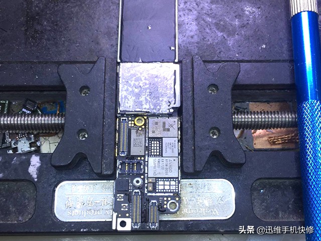 iphone7进水后开不了机怎么办,iphone7进水不开机维修要多少钱