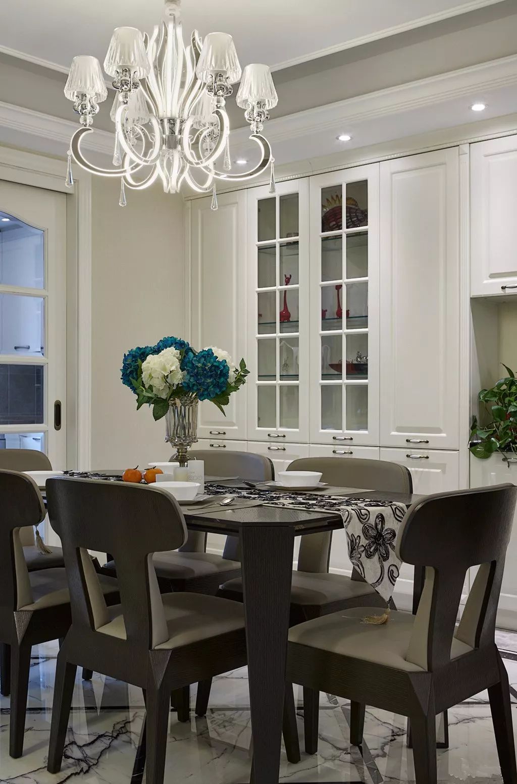 餐边柜酒柜设计现代简约,小户型餐柜酒柜设计