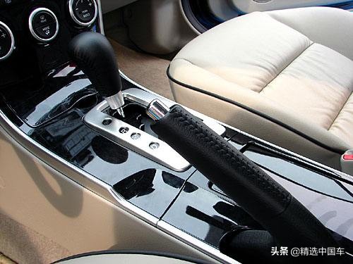 手刹缝里掉进异物会不会对车子有影响？需要取出来吗？