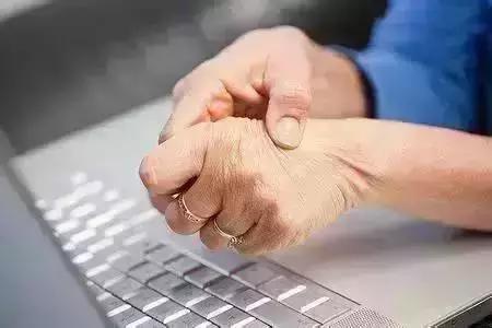 骨科看风湿好还是风湿科看风湿好,骨科科普肩膀篇