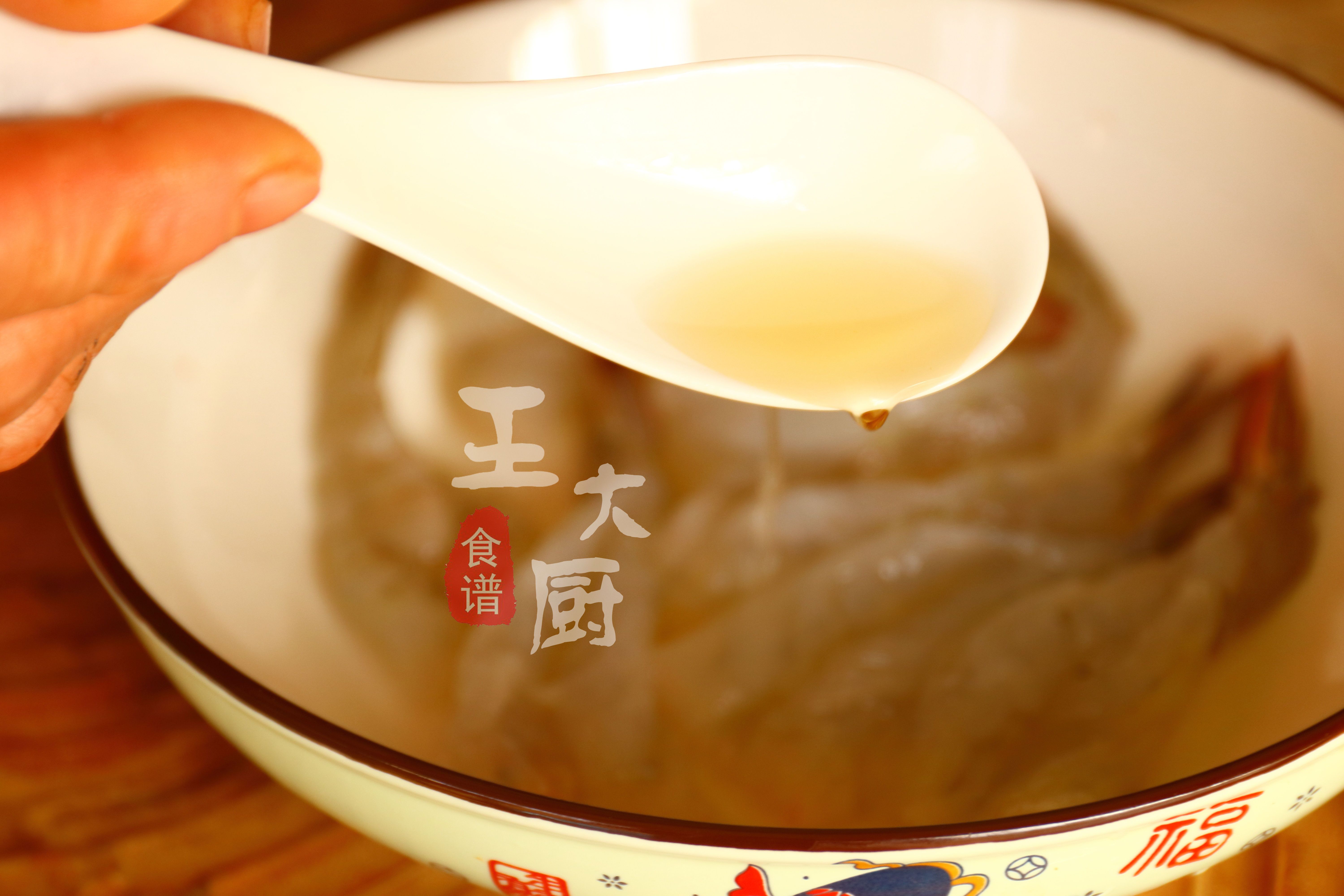 面包糠炸虾的家常做法酥脆好吃,面包糠炸虾的家常做法简单又好吃