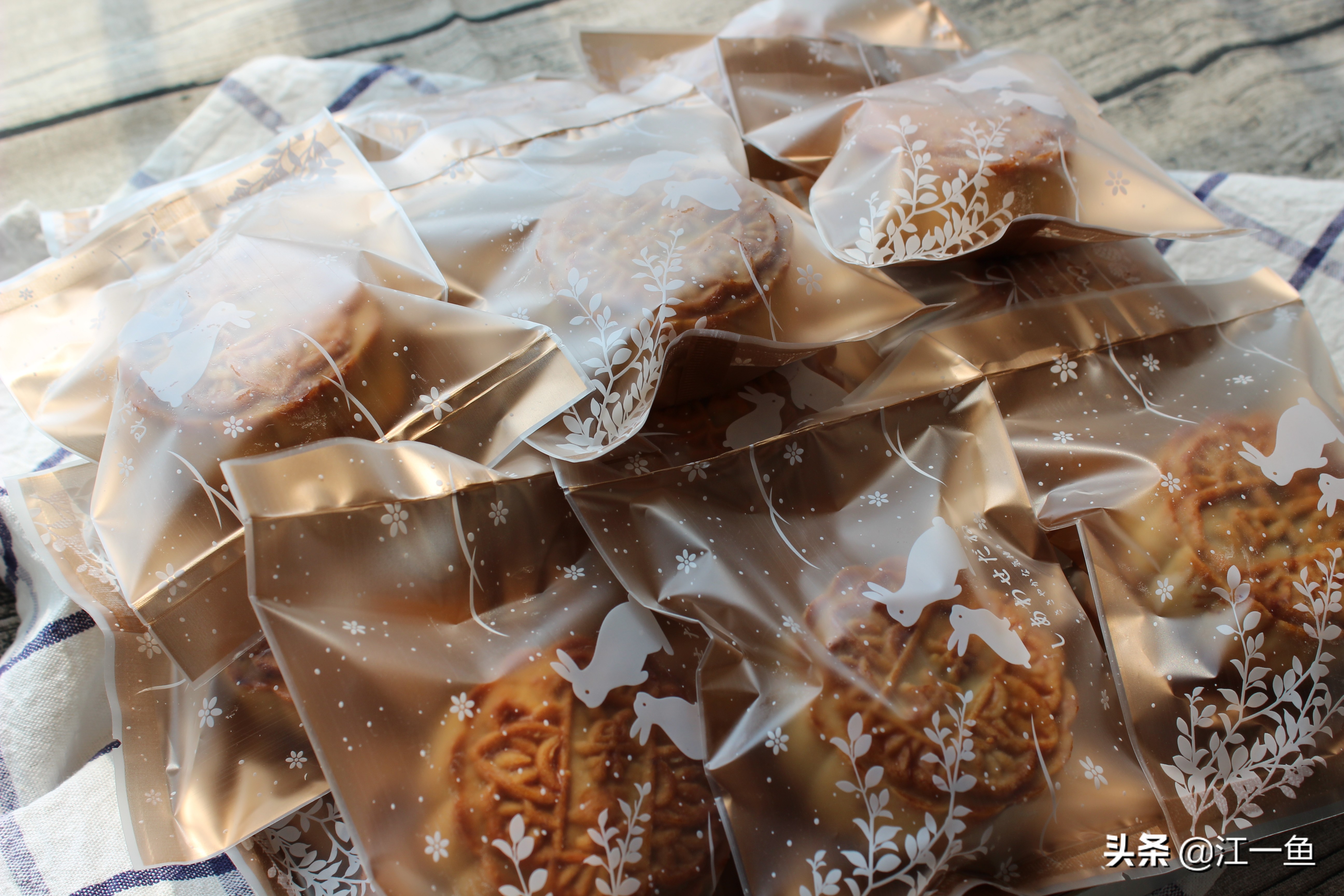 传统香酥脆皮五仁月饼的制作,正宗广式五仁月饼馅料配方和制作