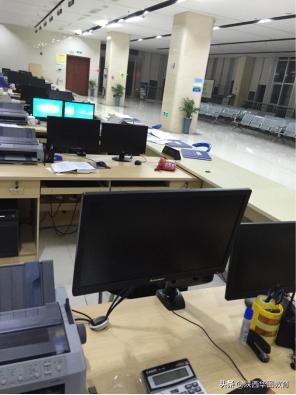 公务员自由职业怎么样,公务员是高薪职业吗