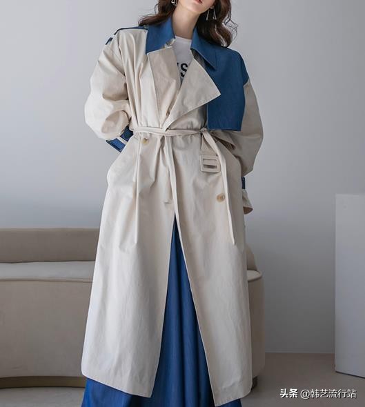 韩国风衣穿搭高级感,韩国风衣配什么衣服好看