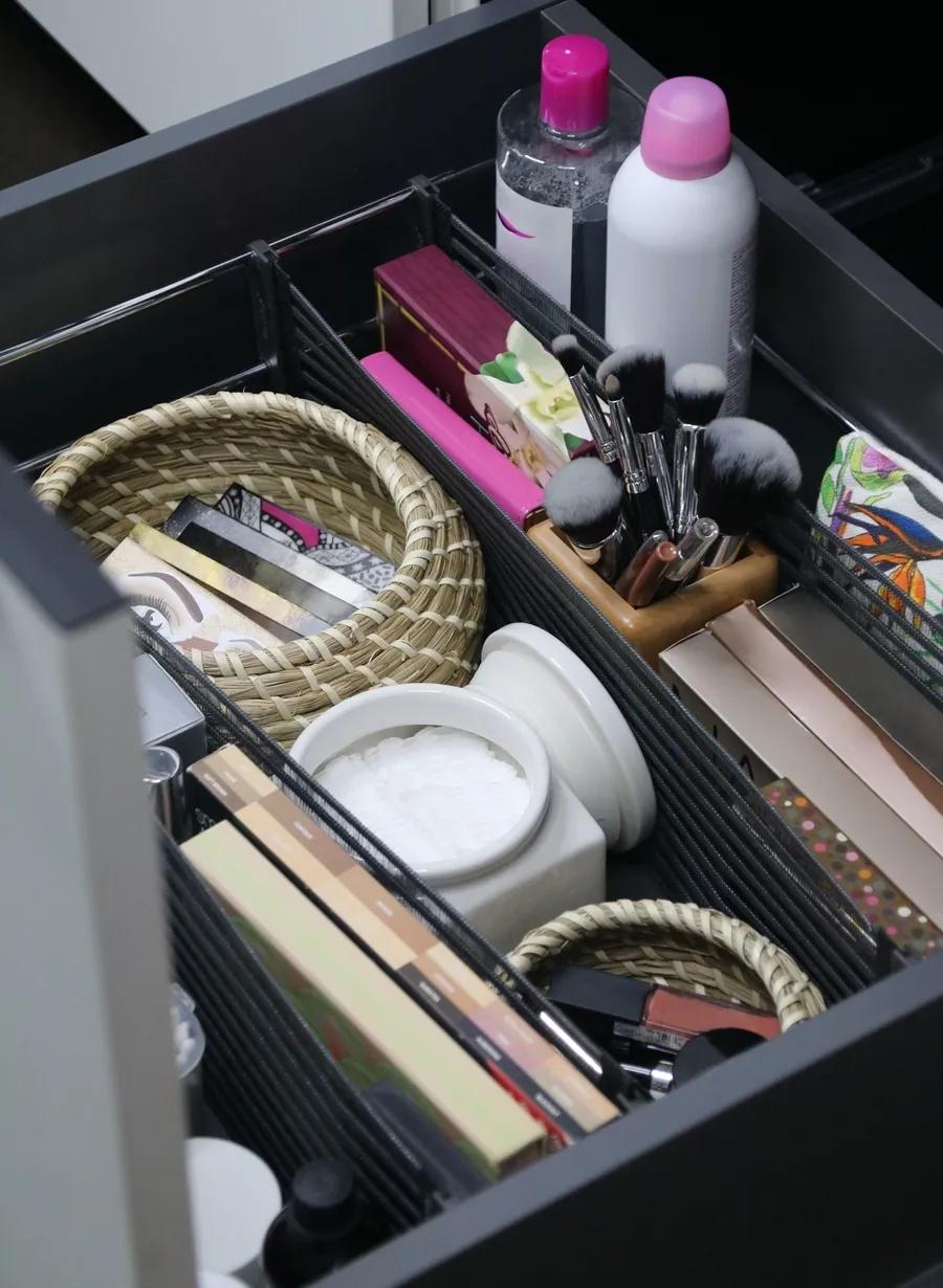 抽屉太乱怎么办,抽屉拉起来费劲怎么解决