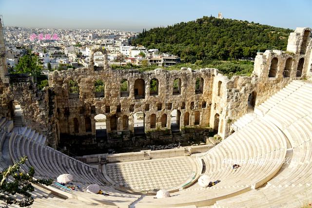 圣斗士漫画现实场景,漫画圣斗士十二神殿图片