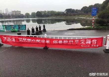 我研究了近20年的泡妹教程|冷段子1404去年今日1094