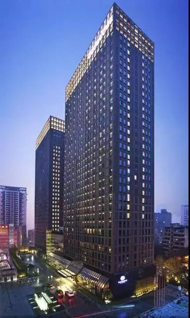 重庆观音桥希尔顿逸林酒店,重庆观音桥99元吃火锅