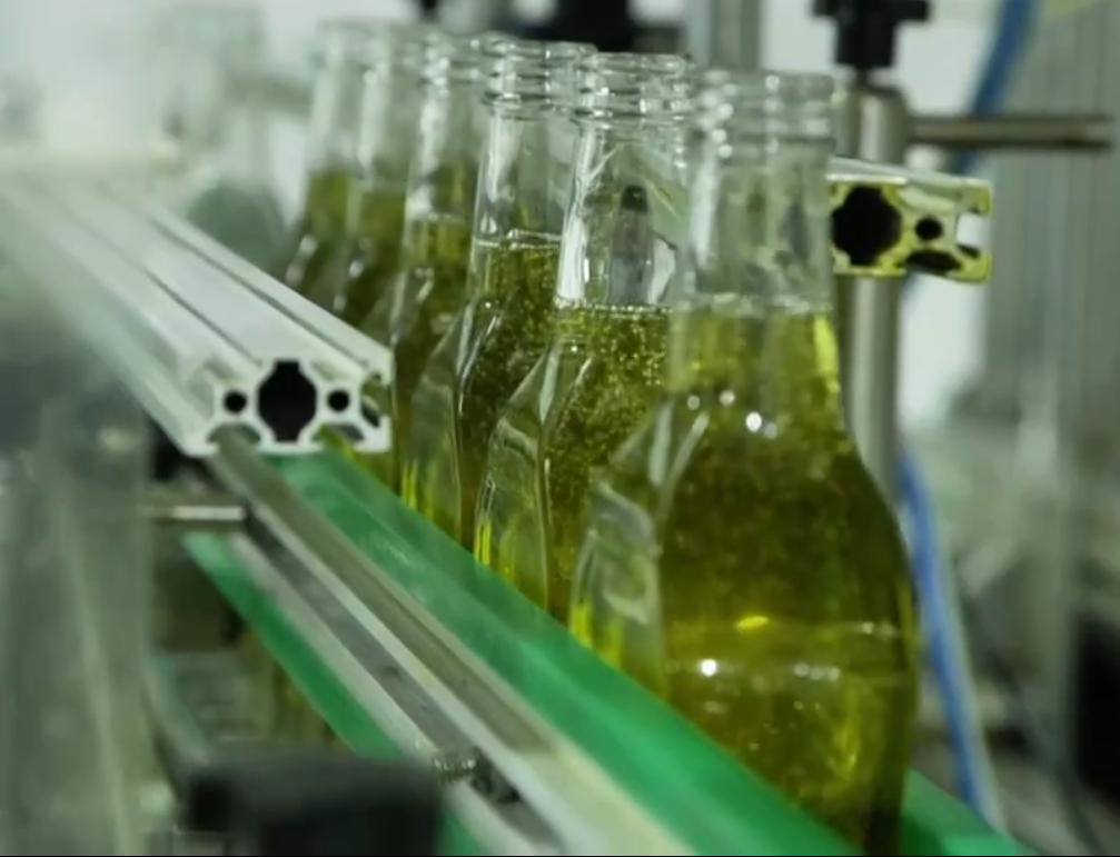 大叔收集废品变废为宝,重庆大叔创业