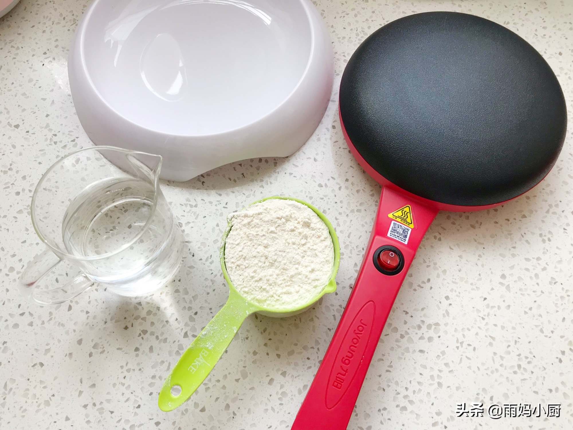 想吃煎饼不用买，在家自制5分钟烙10个，美味又下饭，全家都爱吃