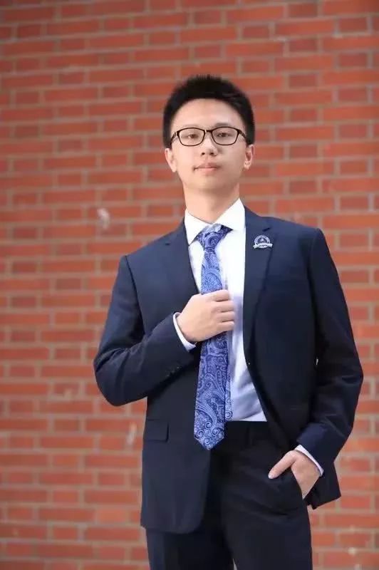 别笑!他的名字叫长弓莫及,和春秋战国是同窗多年同学