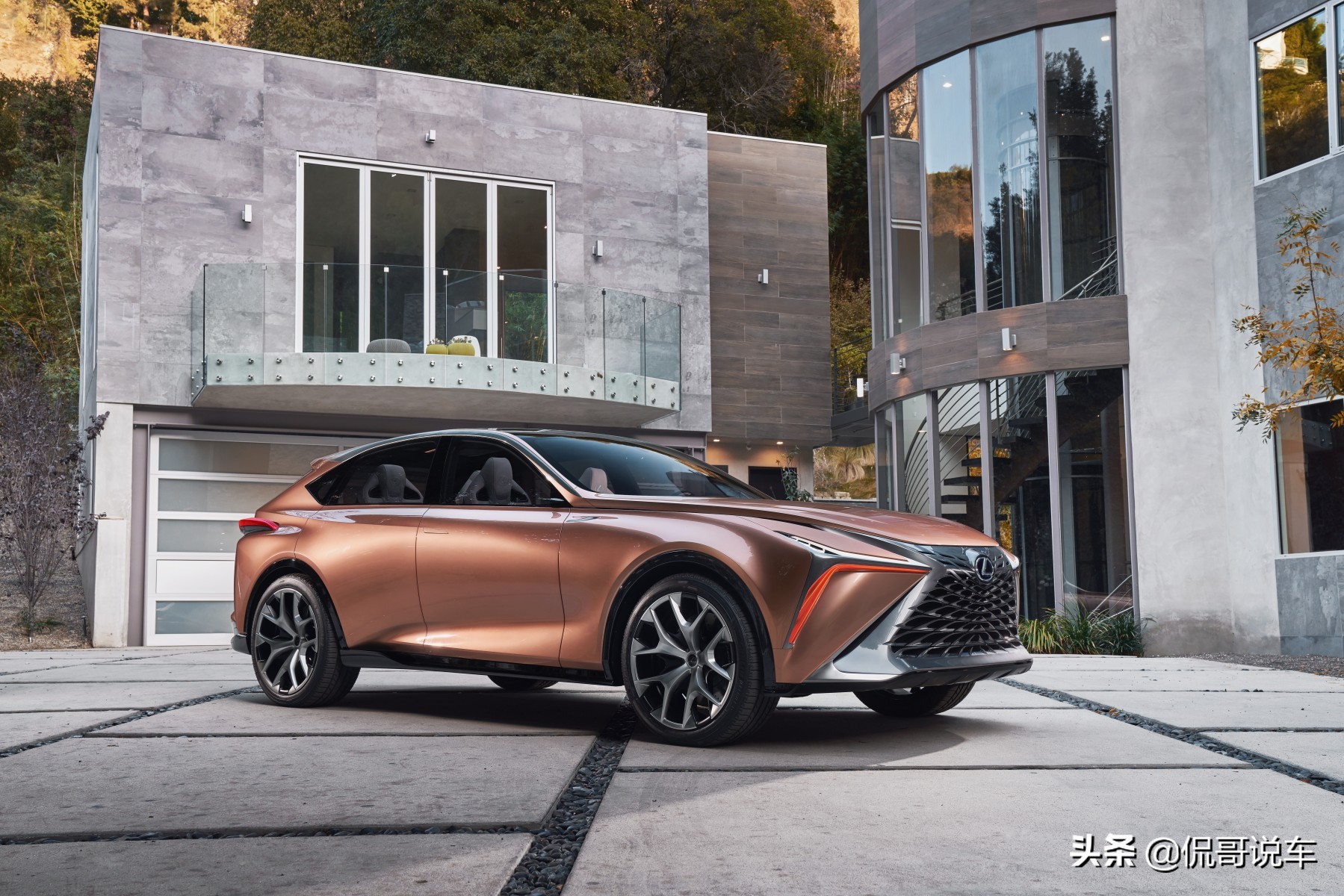 雷克萨斯lx570试驾视频,570雷克萨斯改新款