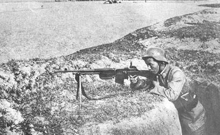 欧洲小国藏着一流枪厂，步枪机枪畅销世界，还有单兵自卫*器武**