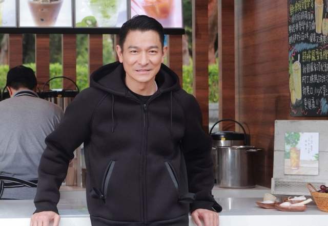 从女性主义视角分析电影作品,从女性主义的视角分析芳华