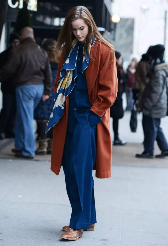 简单又时髦的丝巾系法你学到了吗,十八种丝巾系法教您变美丽