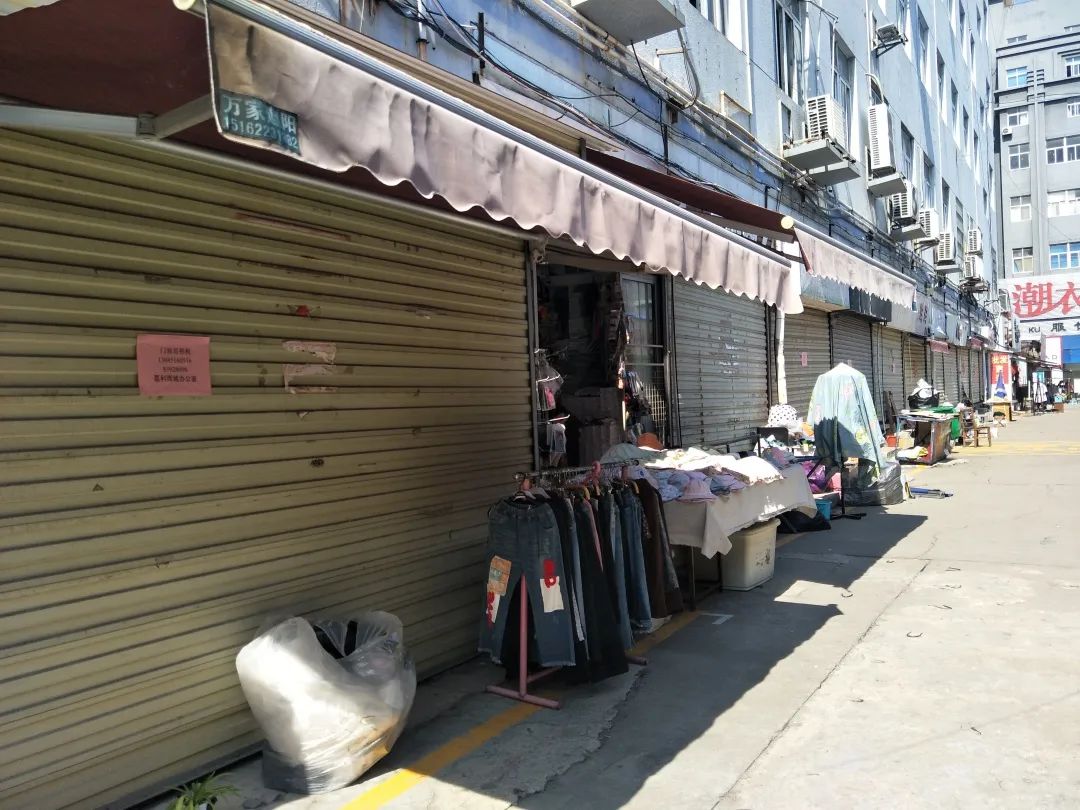 关门转让实体店,徐州商场撤场不让撤怎么办