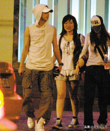 牛萌萌声明张默事件,张默牛萌萌恋情被证实