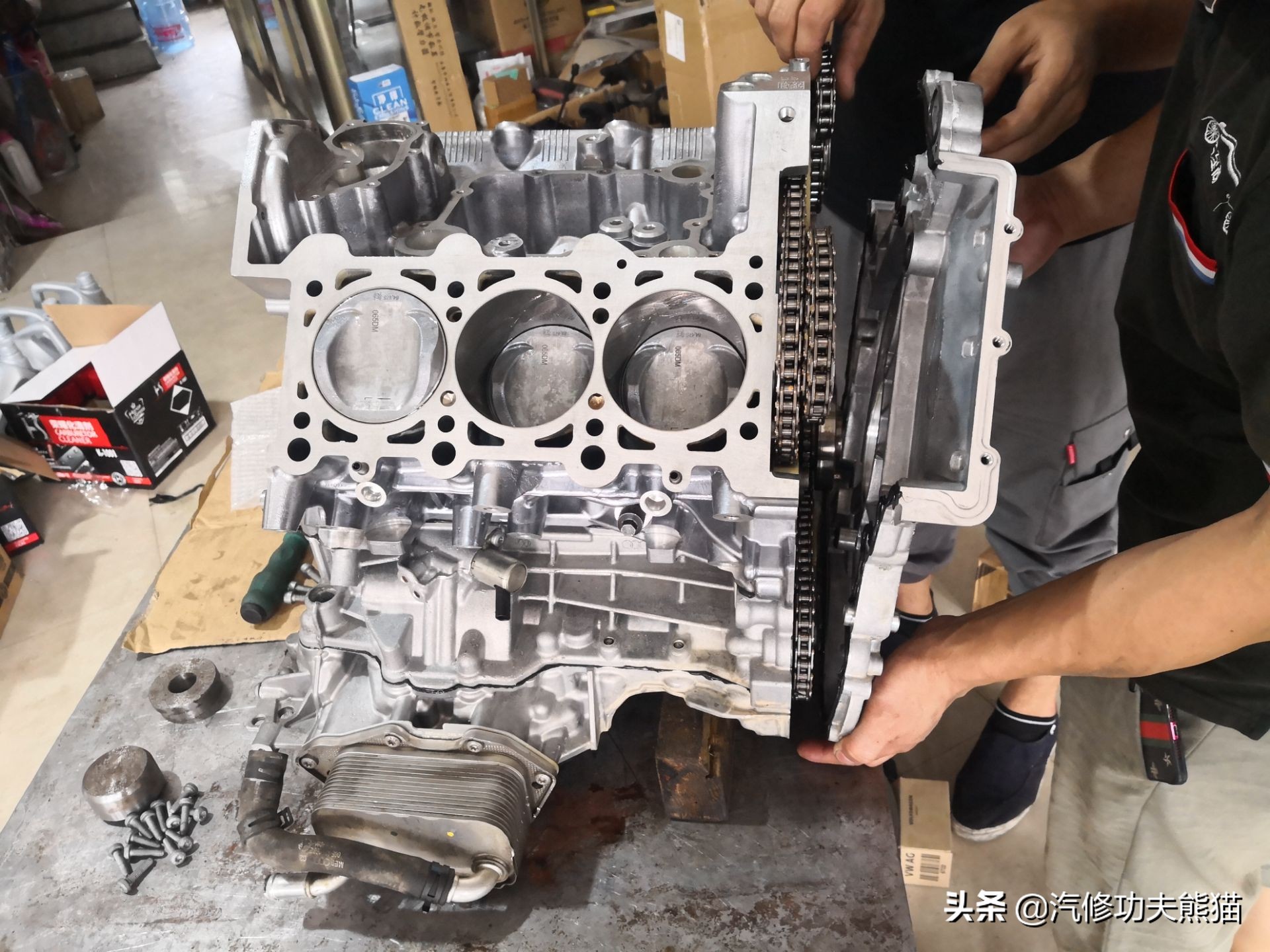 奥迪a8l烧机油严重有什么征兆,奥迪a8l烧机油现象普遍吗