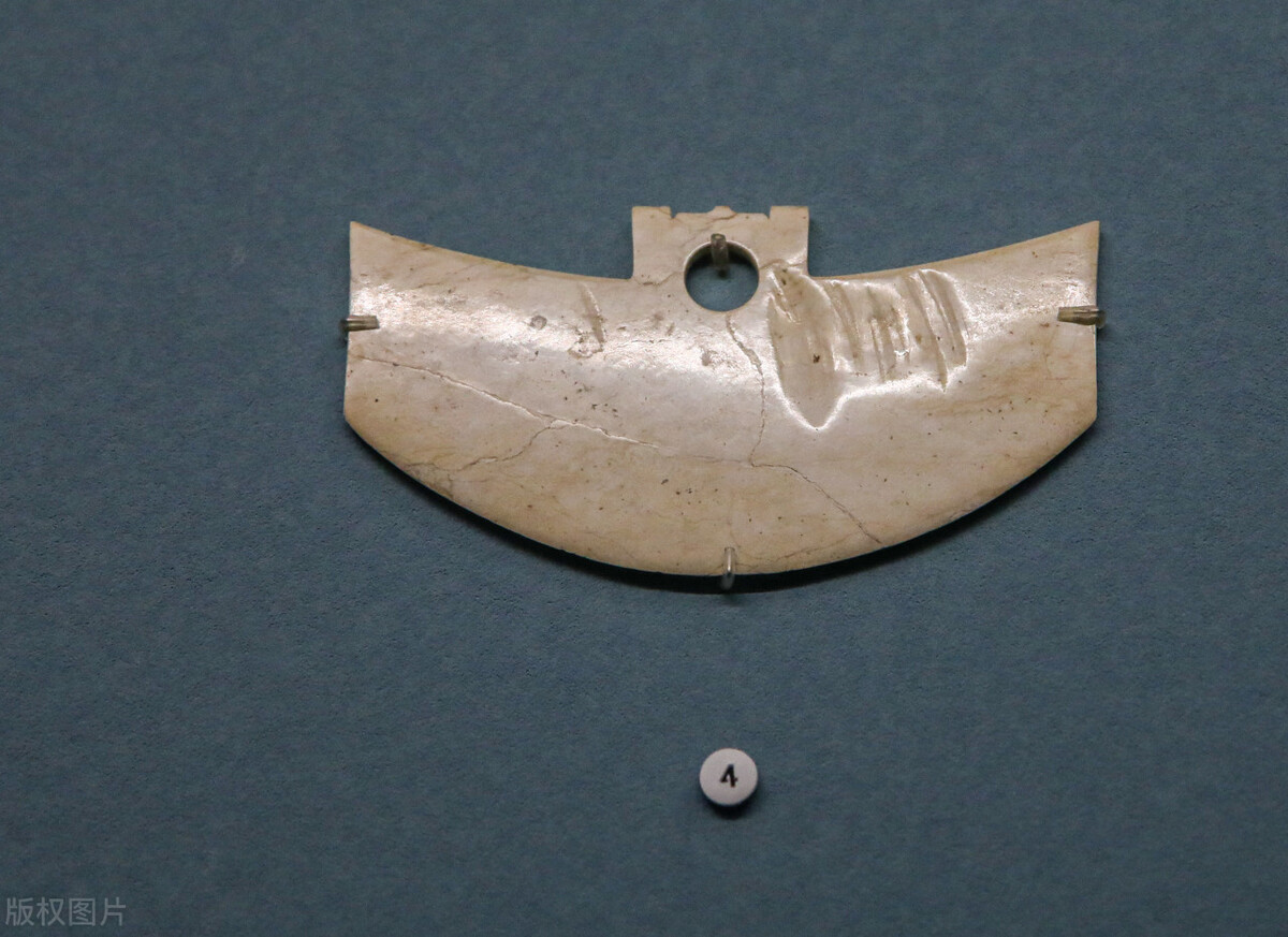 黄帝南巡浙江会稽，当地苗民遇到大难，黄帝传授新技术救人