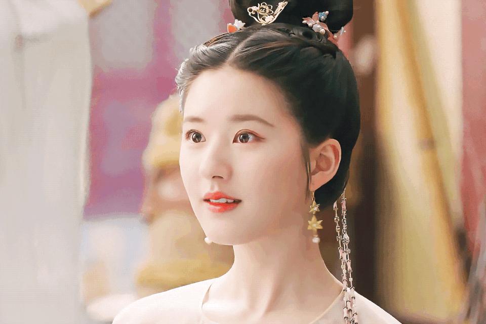 你是什么脸型适合什么发型动画,五官脸型整容