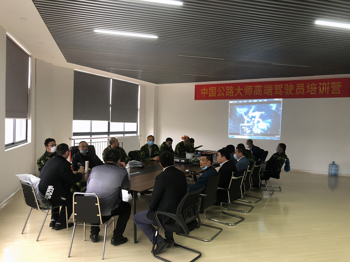 22岁能不能考a2驾照,a2能考货运资格证吗