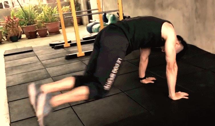 室内原地体能训练30个简单小动作,室内徒手体能训练方法