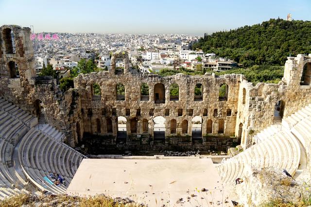 圣斗士漫画现实场景,漫画圣斗士十二神殿图片