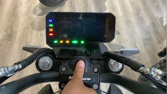 黑科技的电摩MIKUSuper:汽车级锂电双芯双动力指纹解锁