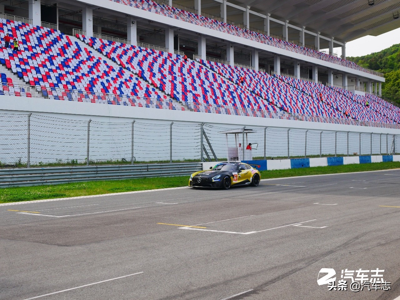 韩寒是什么级别的赛车手,韩寒是怎么成为赛车手的