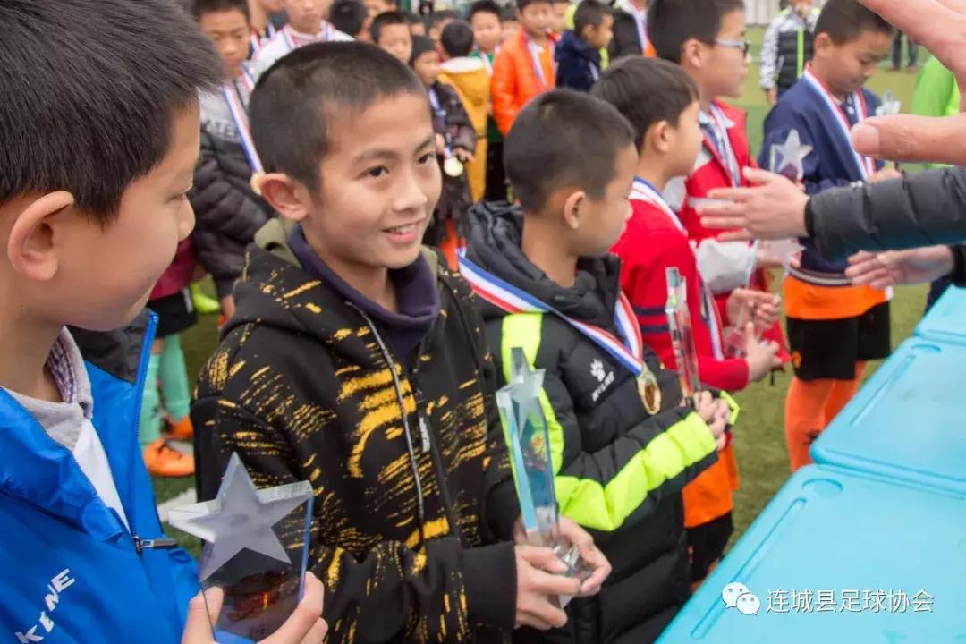 冠豸山旗舰足球俱乐部,冠豸山足球队