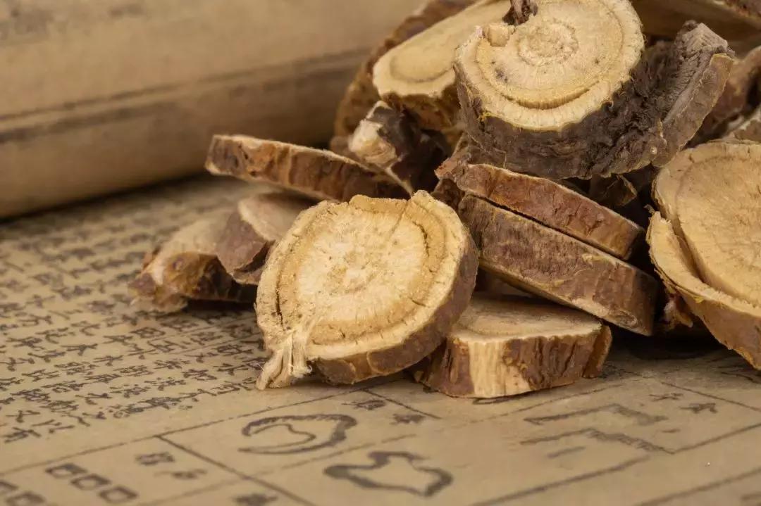 最伤肝的五种中药,最伤肝9类药一定有你常吃的