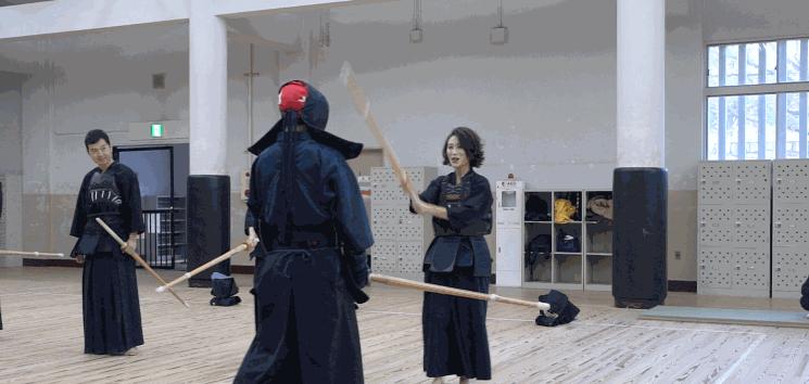 穿着“一袋大米”的剑道，千元购到奢侈品，这是真的么？