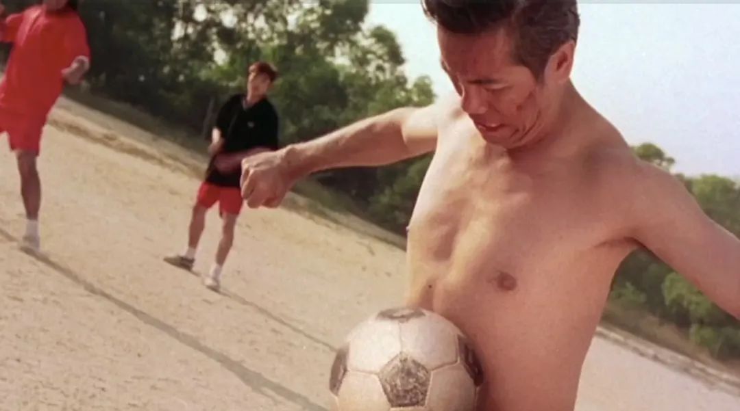 少林足球是不是周星驰的得意之作,周星驰的少林足球有多么经典