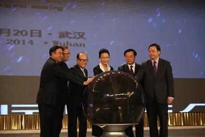 长江之水天际流上一句,长江之水流武汉