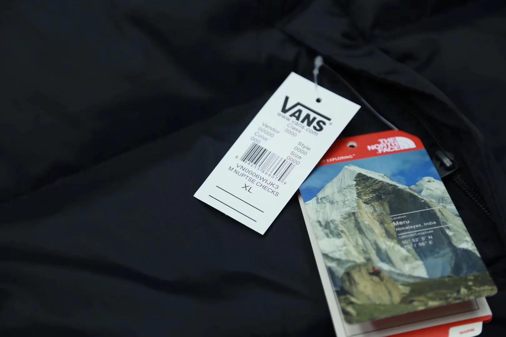 VANSxTNF联名羽绒服