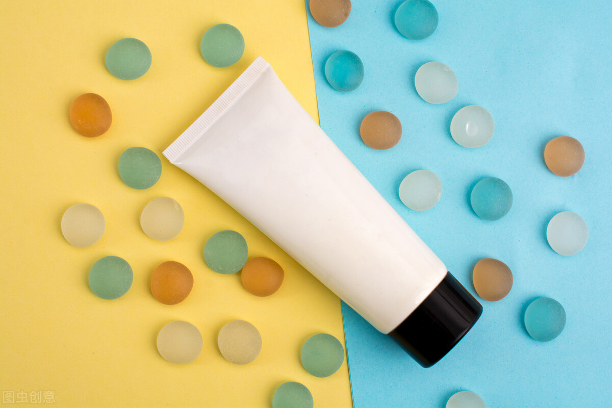 哪些方法可以深层清洁面部肌肤,用什么清洗脸部抗衰老最好