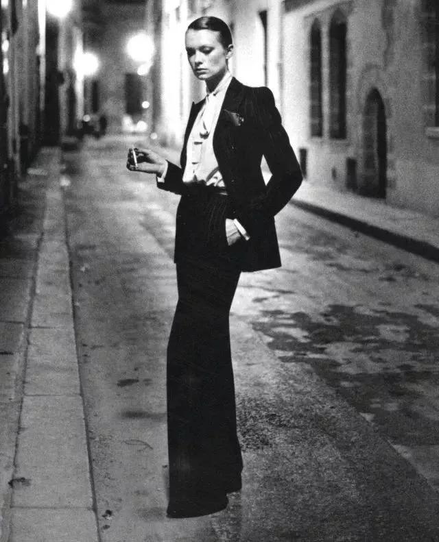 ysl经典设计作品,ysl设计理念与经典作品