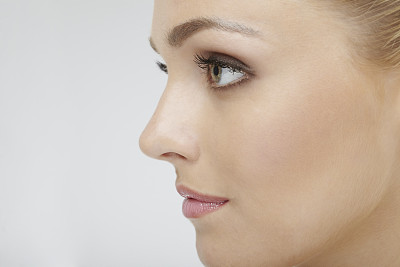 为什么双眼皮的人颜值都很高,为什么欧美人都是双眼皮高鼻梁