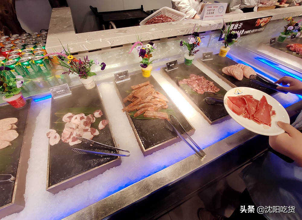 人山人海自助餐,人山人海自助烤肉甲鱼