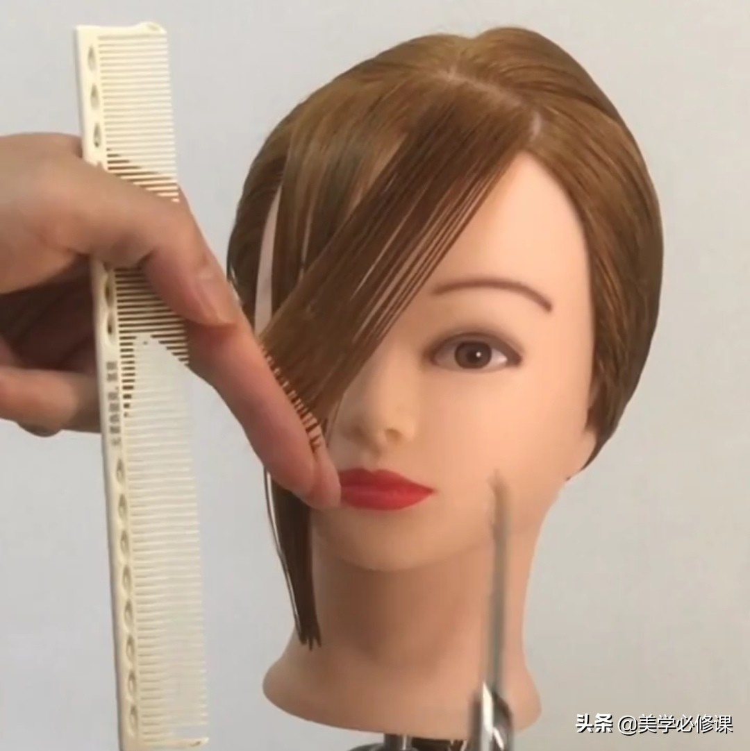 中长八字刘海发型适合什么脸型,教修剪刘海修饰脸型视频