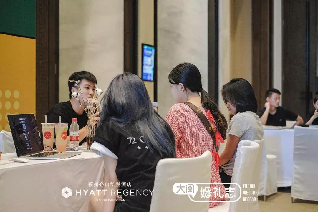 从万元婚纱照到10万婚宴,为什么全福州备婚的人都来参加喜事会